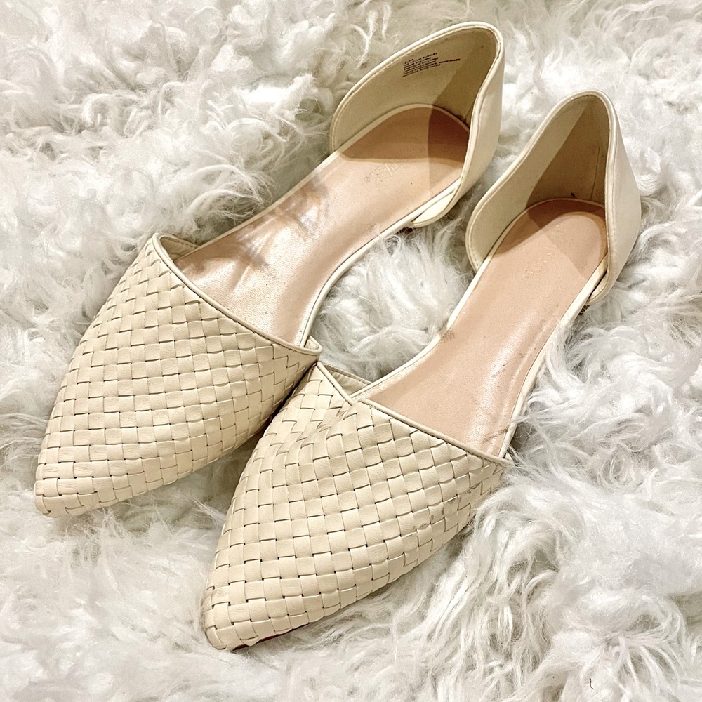 Cream/off white pointed toe flats, size 10.